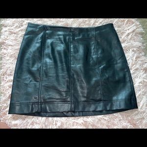 Size 12 Wild Fable Leather Skirt